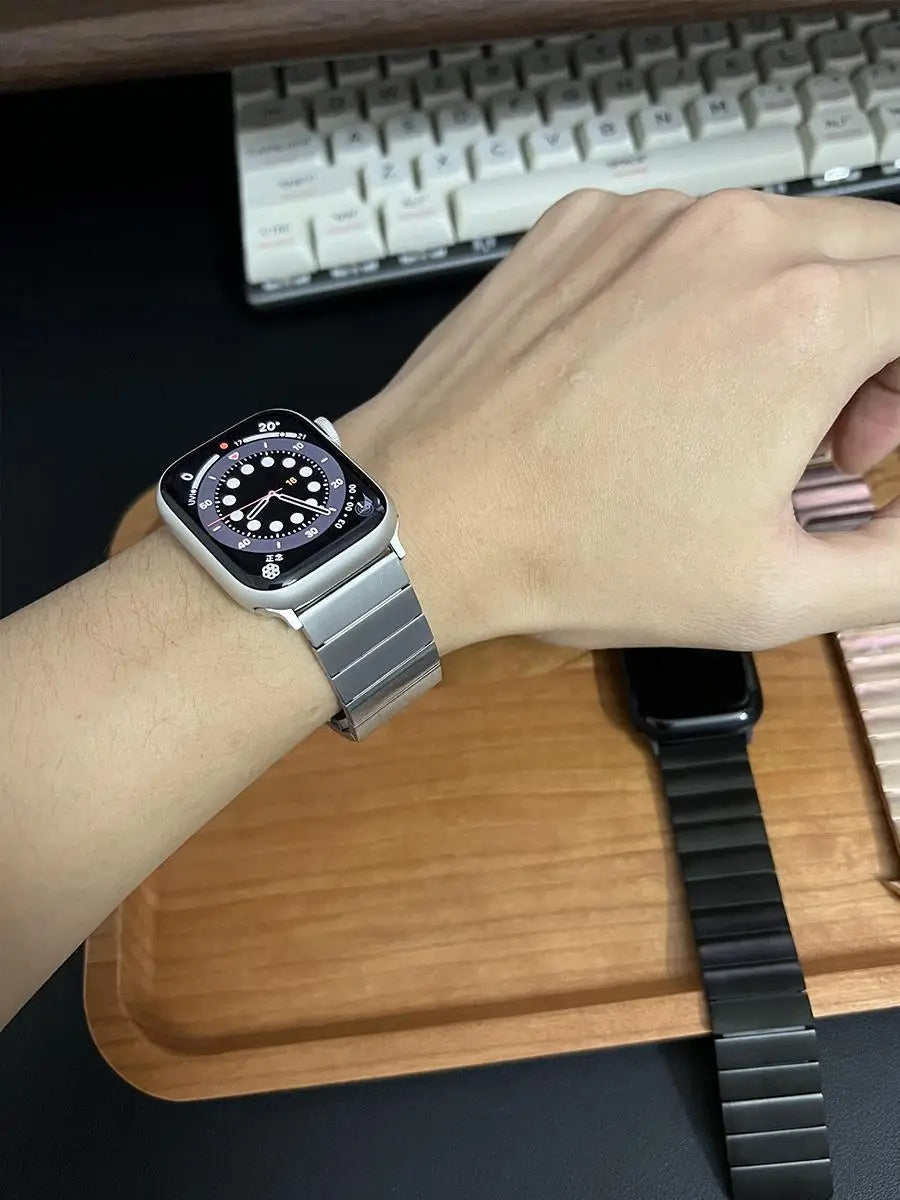 Stainless Steel Magnetic  Strap  for apple watch